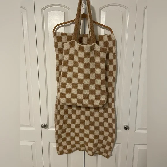 FREE PEOPLE Checkers Carry On
Scarf Set - Picture 3 of 11